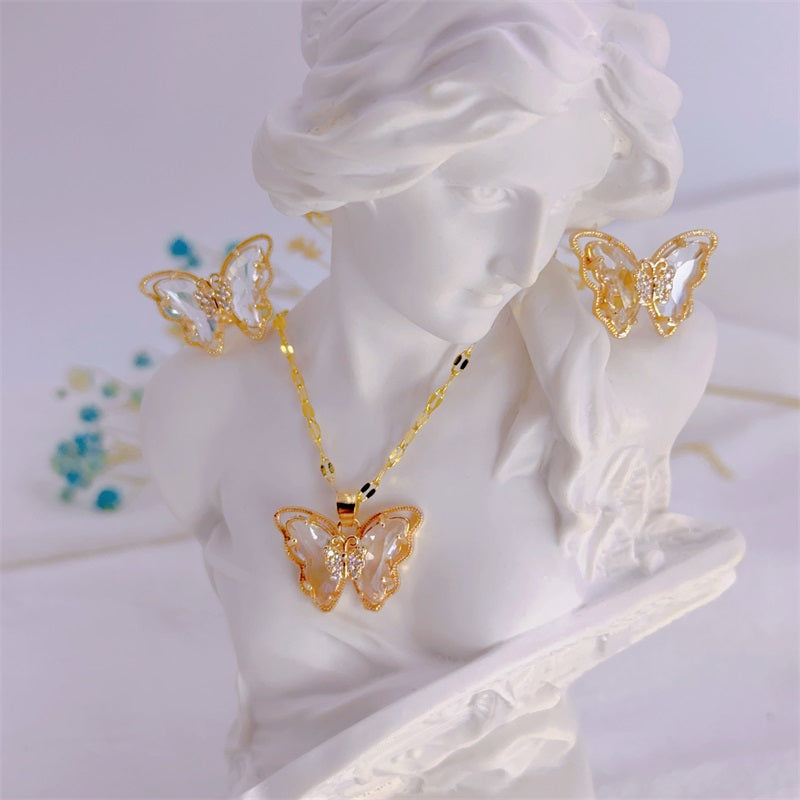 🥰ARETE MARIPOSA BRILLANTE🦋- Brillo que perdura, elegancia que nunca pasa de moda.